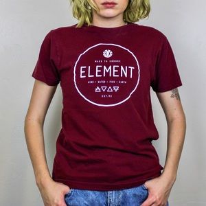 element logo tee